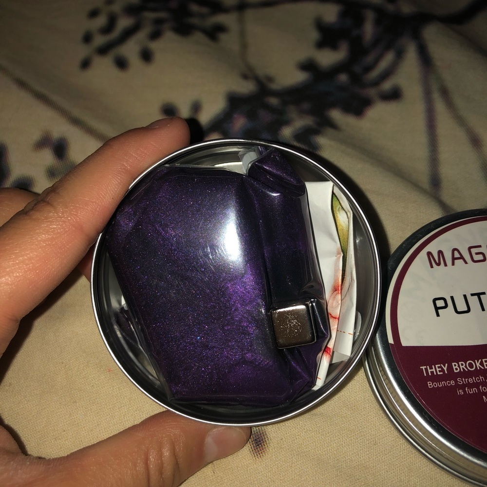 Putty - Picture 2 of 2